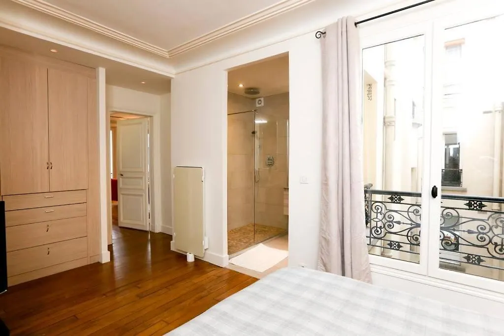 Lovely Appartment Montmartre - View Sacre Coeur パリ フランス