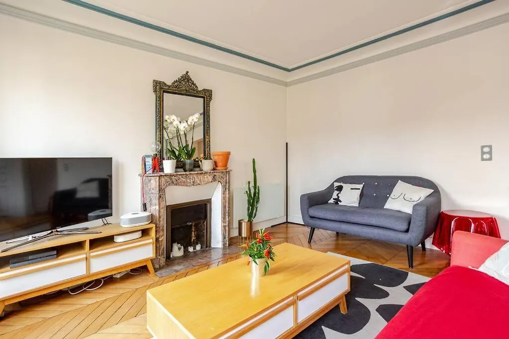 Lovely Appartment Montmartre - View Sacre Coeur Париж Апартаменты