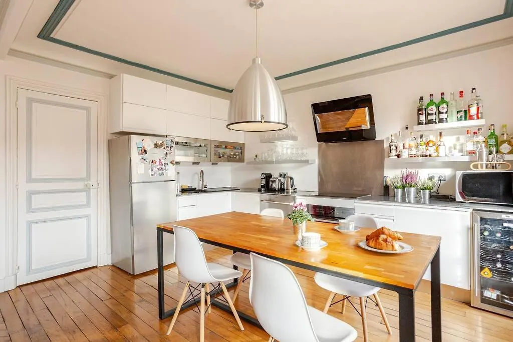 Lovely Appartment Montmartre - View Sacre Coeur Париж Апартаменты